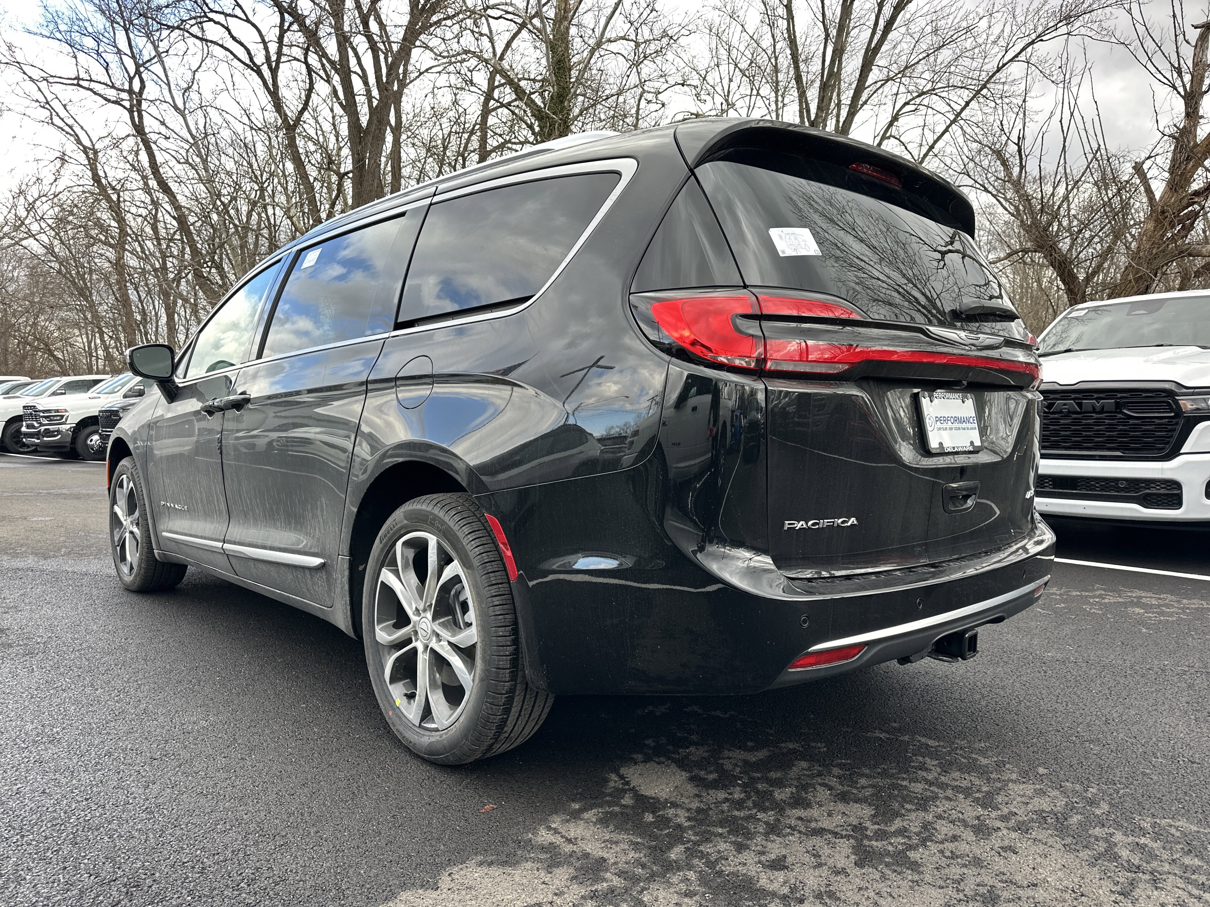 New 2026 Chrysler Pacifica Pinnacle image 27
