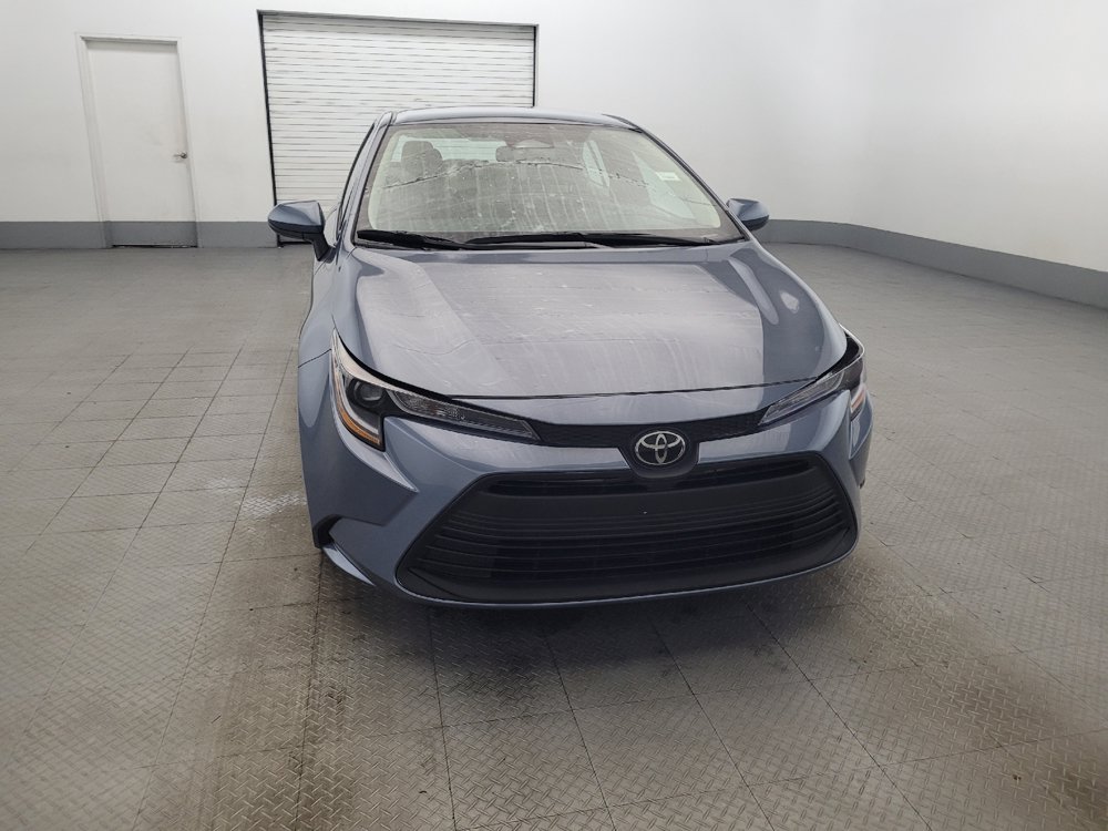 Used 2025 Toyota Corolla LE FWD image 14