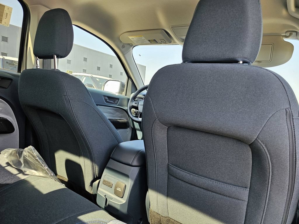 Used 2026 Ford Maverick XLT w/ XLT Luxury Package FWD image 16