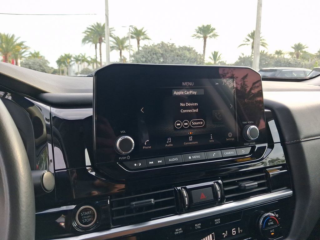 Certified 2024 Nissan Pathfinder SV FWD image 21