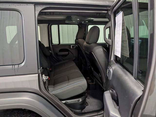 Used 2025 Jeep Wrangler Unlimited Rubicon 4xe w/ Convenience Group AWD/4WD image 24