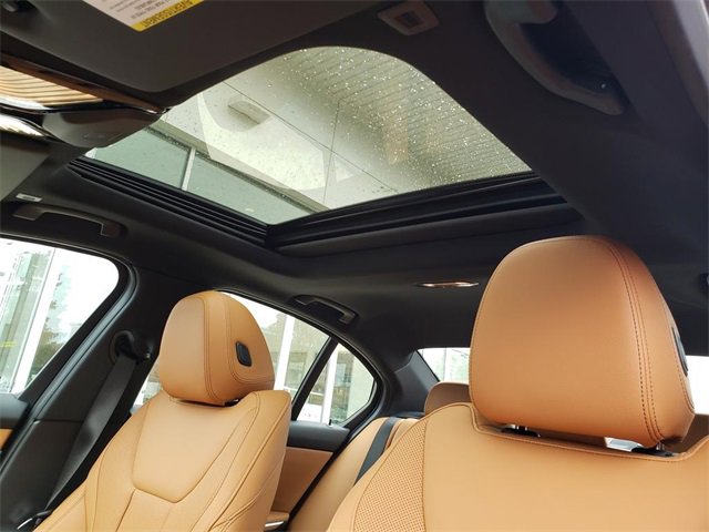 New 2026 BMW 330i xDrive Sedan w/ Premium Package image 20