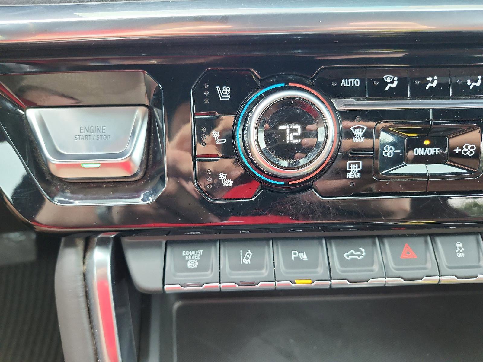 Certified 2025 GMC Sierra 2500 Denali Ultimate AWD/4WD image 24