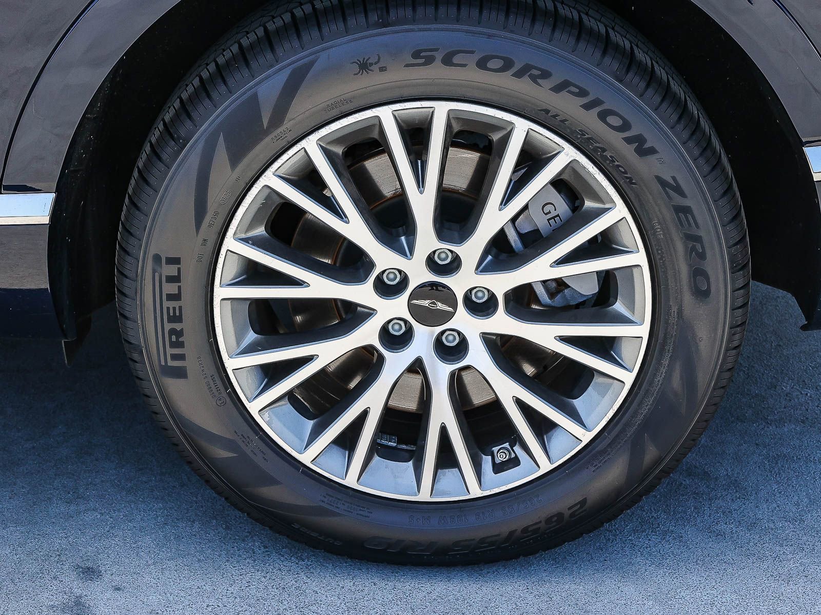 Used 2025 Genesis GV80 2.5T Standard AWD/4WD image 8