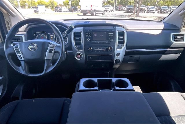 Used 2017 Nissan Titan SV RWD image 14