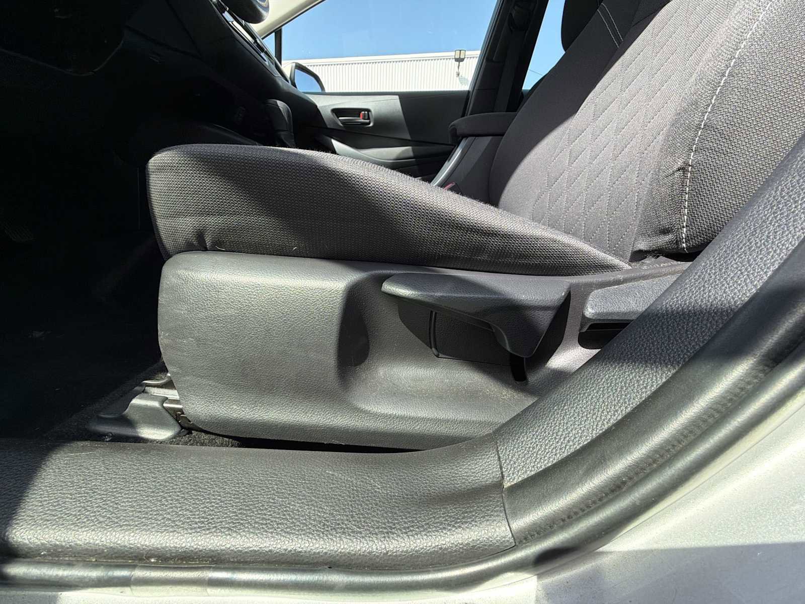 Used 2023 Toyota Corolla LE image 13