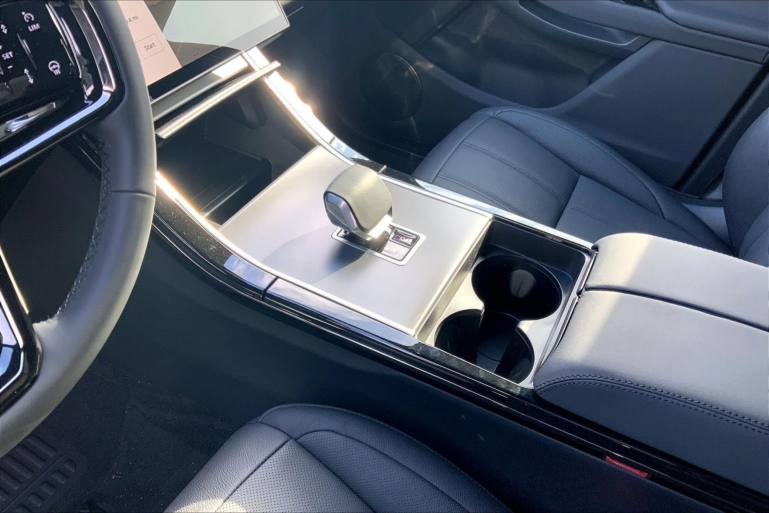 New 2026 Land Rover Range Rover Evoque S image 7