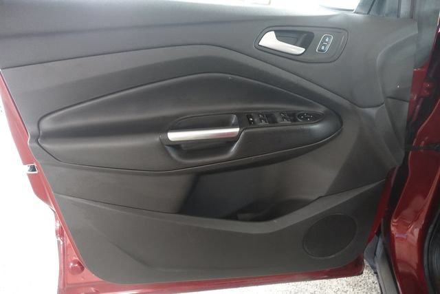 Used 2019 Ford Escape SE FWD image 9