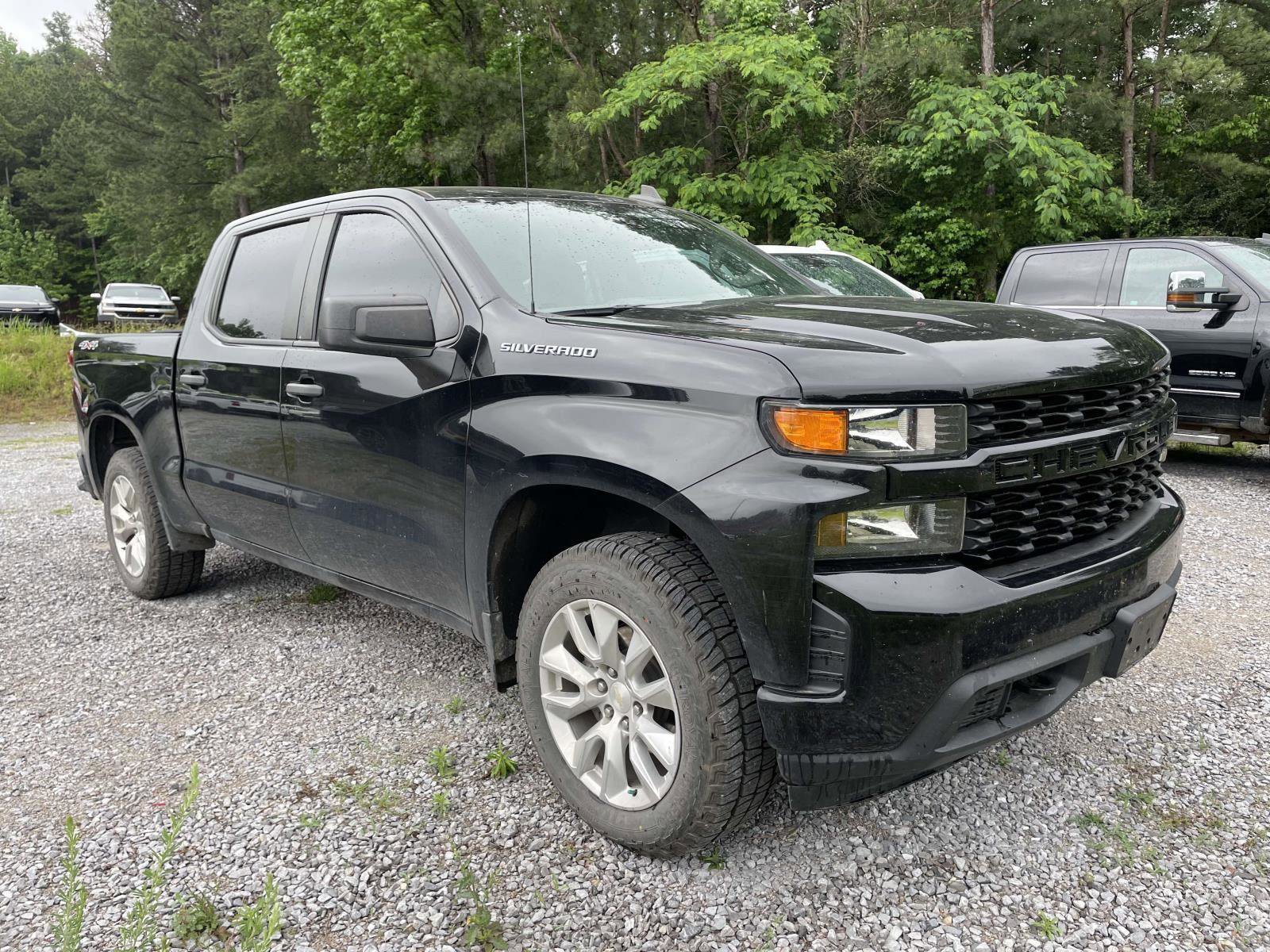 Used 2022 Chevrolet Silverado 1500 Custom w/ Safety Confidence Package AWD/4WD image 1