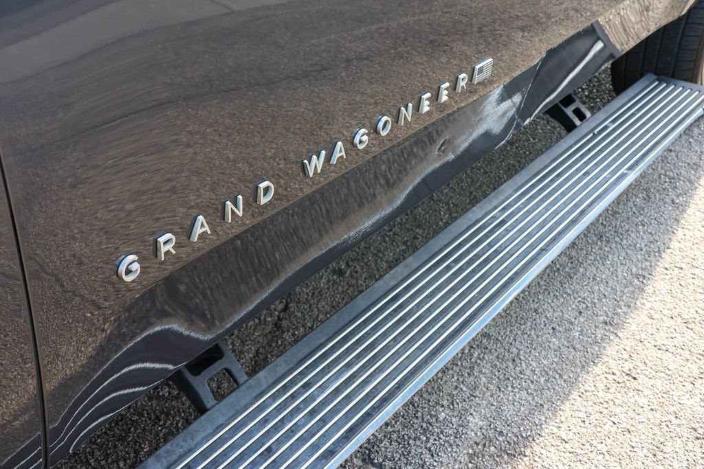 Used 2023 Jeep Grand Wagoneer L Series II AWD/4WD image 8