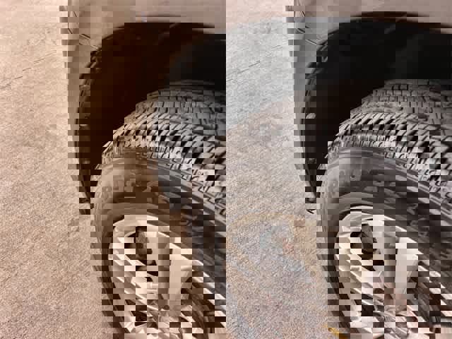 Used 2012 Chevrolet Equinox LT w/ Driver Convenience Package image 23