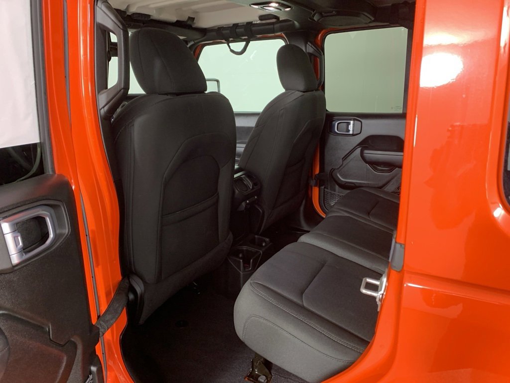 Used 2023 Jeep Wrangler Unlimited Sport image 30