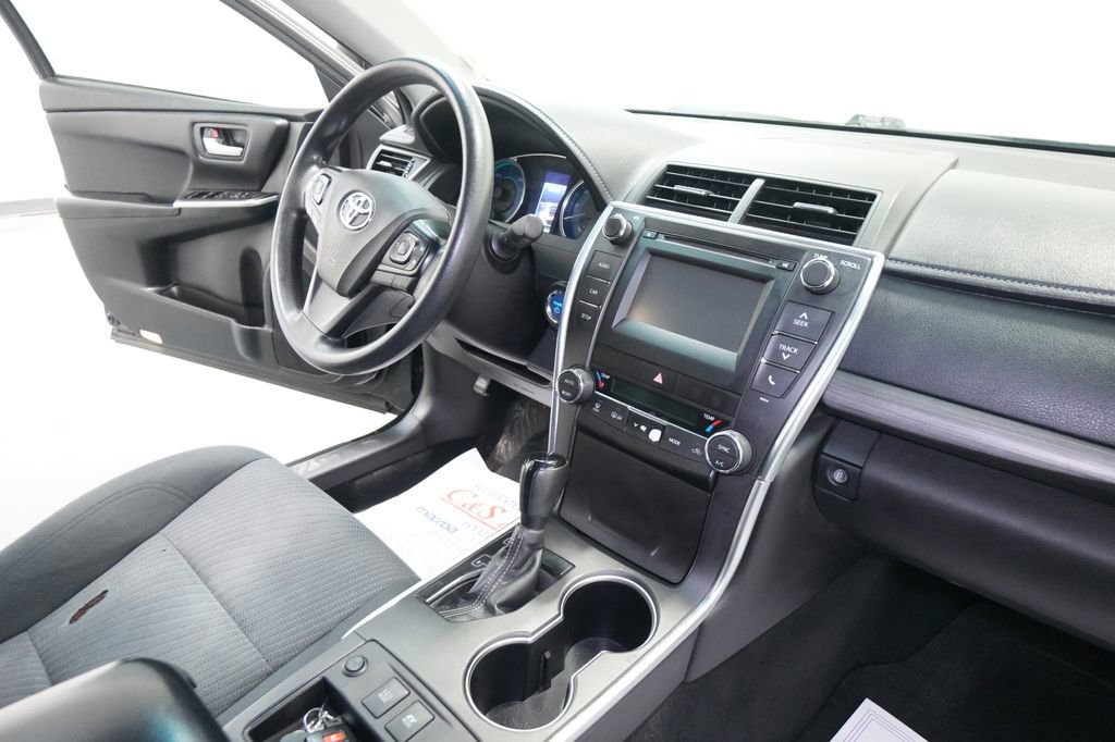 Used 2017 Toyota Camry LE FWD image 23