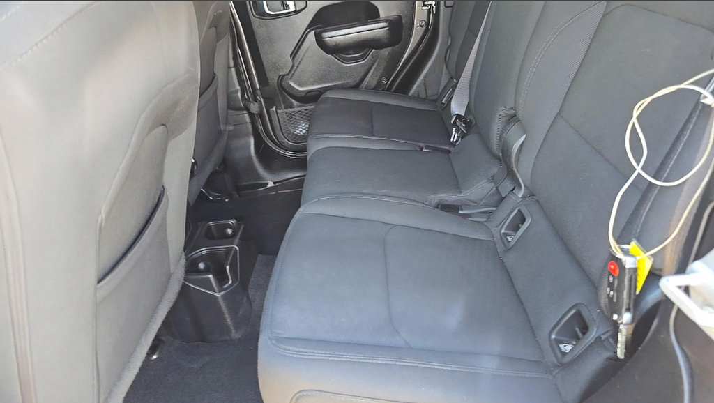 Used 2021 Jeep Gladiator Sport AWD/4WD image 10