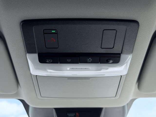 Used 2022 Nissan Rogue SV AWD/4WD image 37