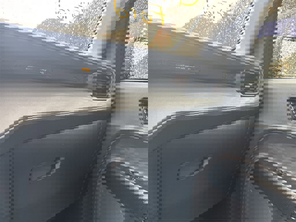 Used 2022 Ford Maverick XL image 23