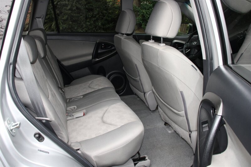 Used 2011 Toyota RAV4 4WD w/ Base L4 Extra Value Pkg image 6