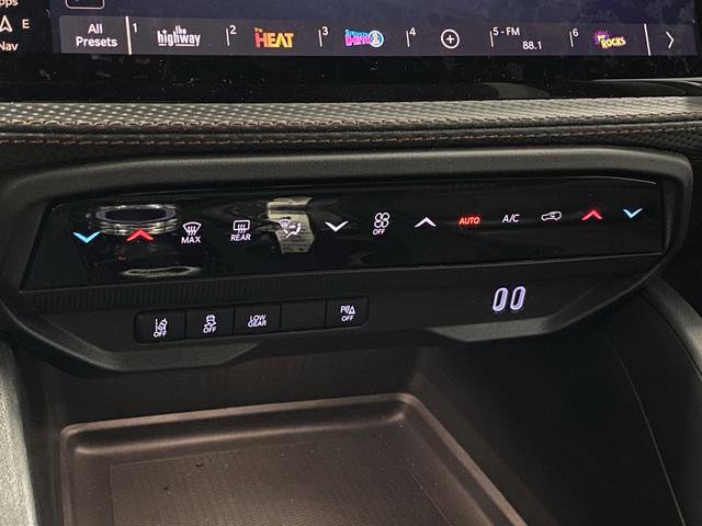 New 2026 Jeep Cherokee Overland w/ Trailer Tow Group image 43