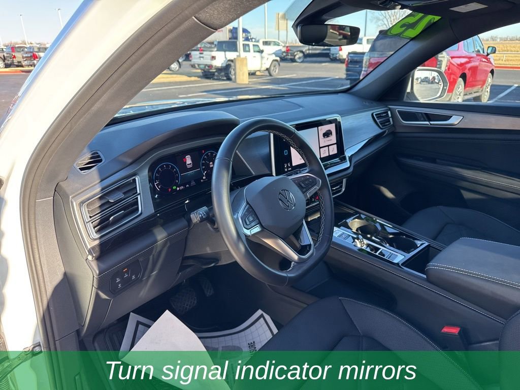 Used 2025 Volkswagen Atlas Cross Sport SE image 15