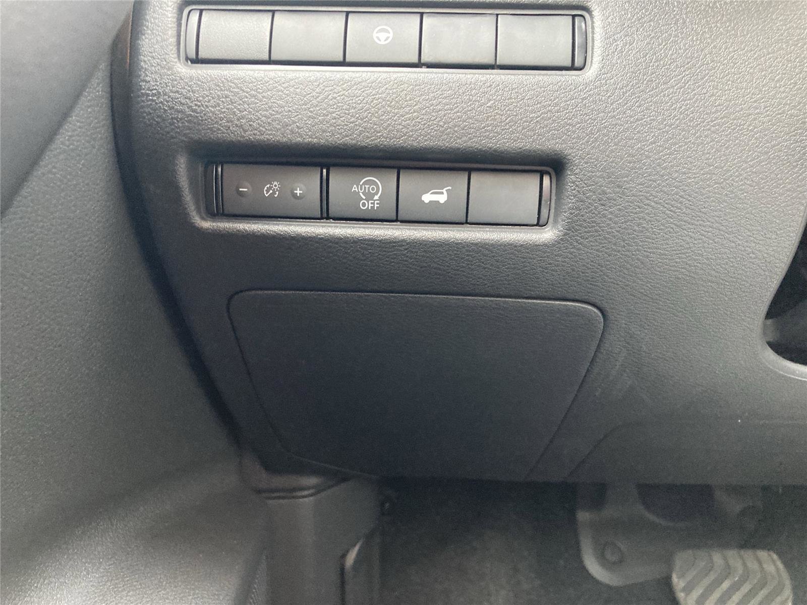 New 2026 Nissan Rogue SV image 16