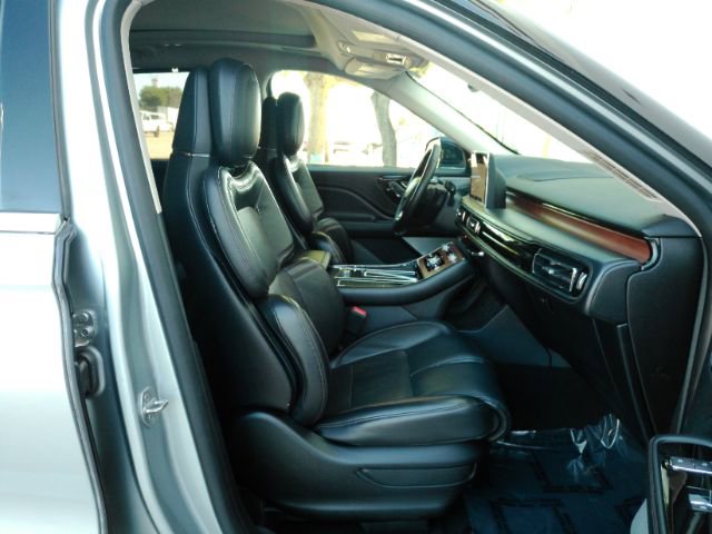 Used 2020 Lincoln Aviator Grand Touring w/ Equipment Group 301A AWD/4WD image 24