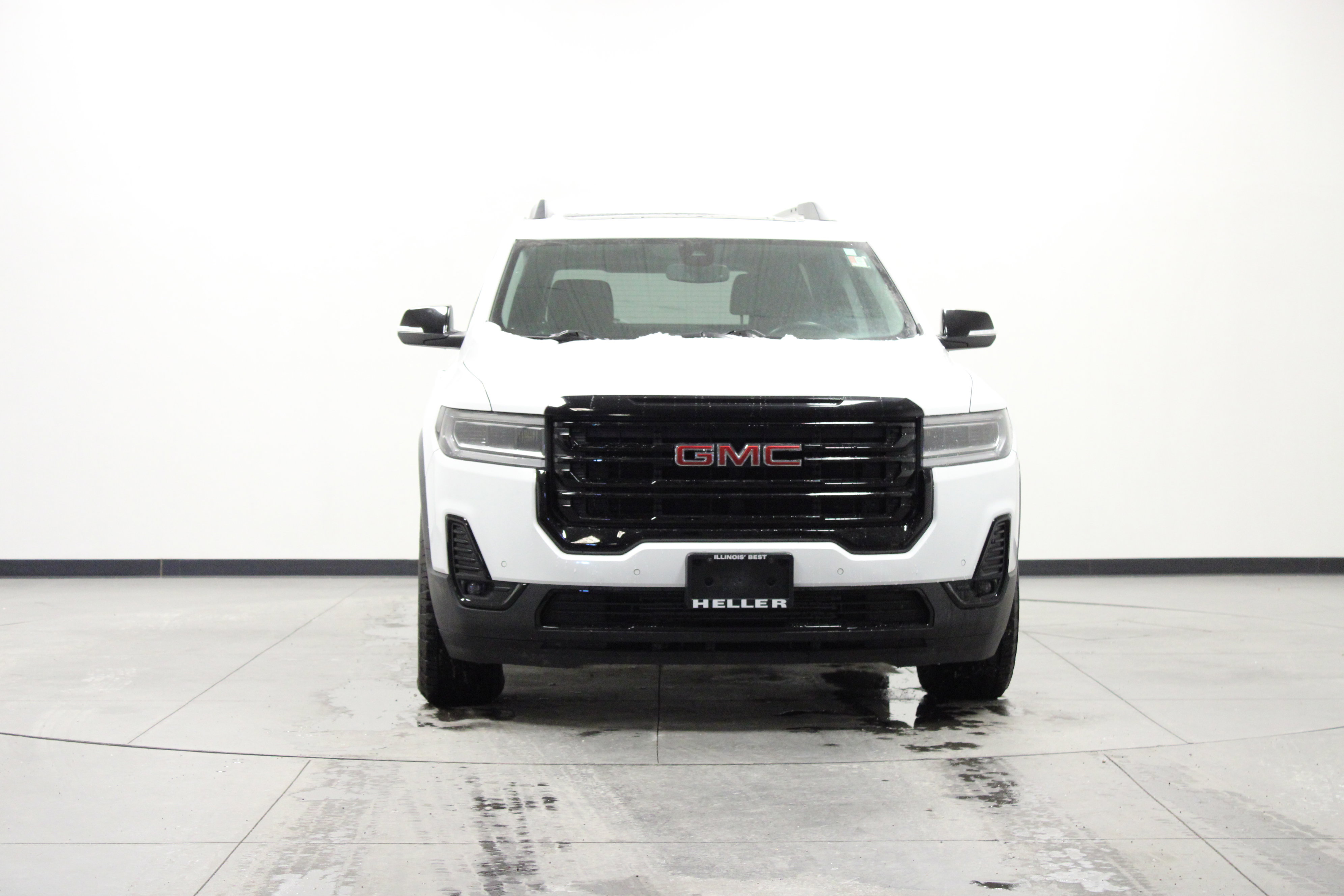 Used 2023 GMC Acadia AT4 w/ Preferred Package image 9