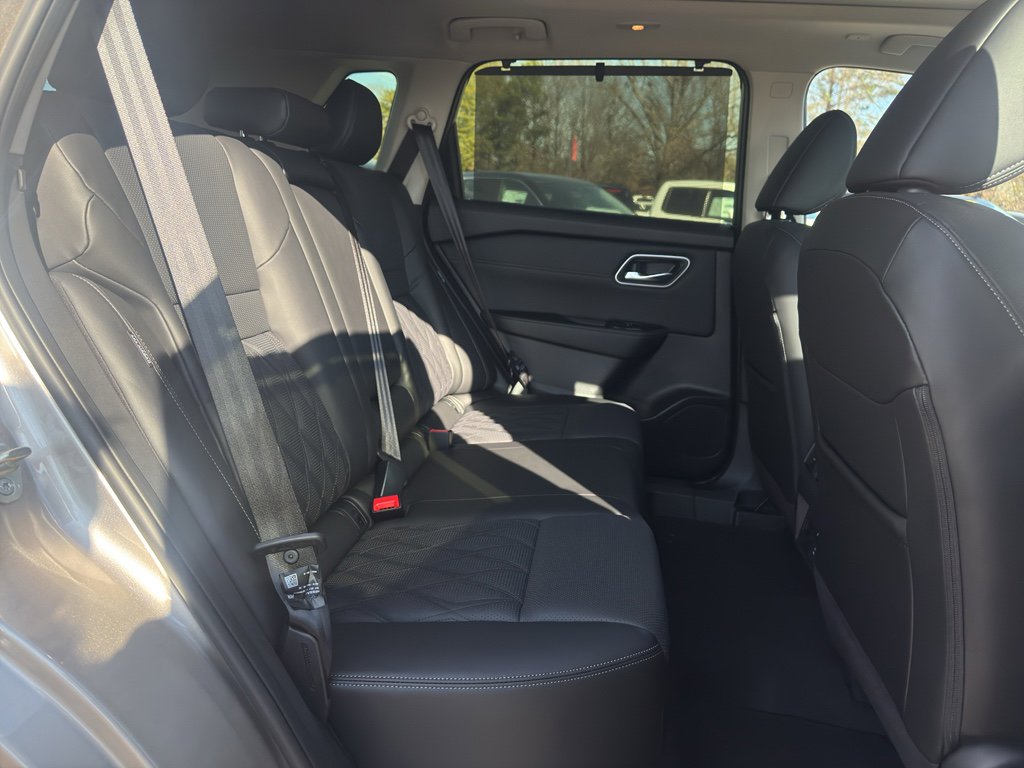 New 2026 Nissan Rogue Platinum w/ Platinum Premium Package image 17