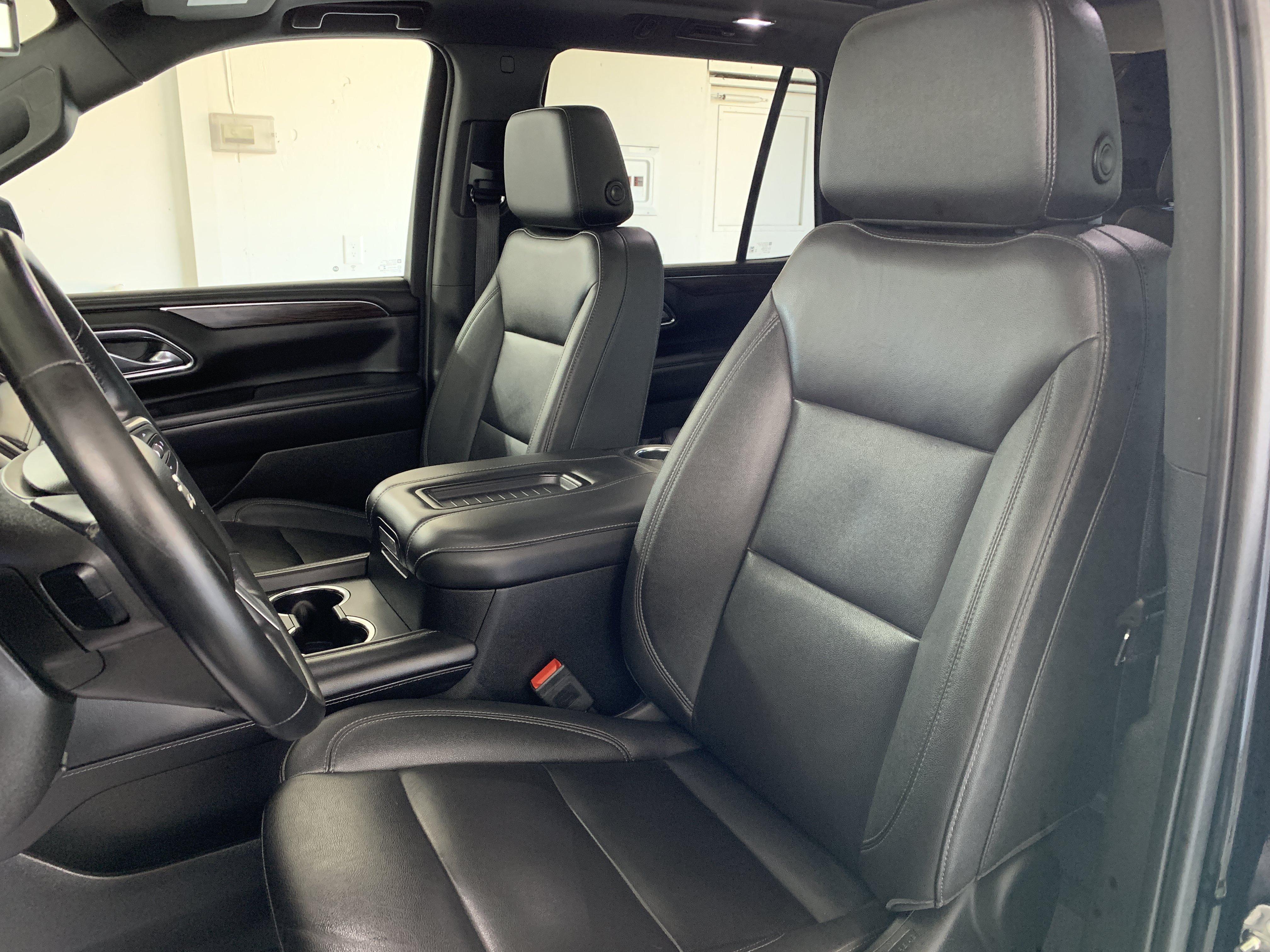 Used 2023 Chevrolet Tahoe Z71 AWD/4WD image 15