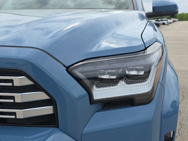 Used 2025 Toyota 4Runner Limited image 32