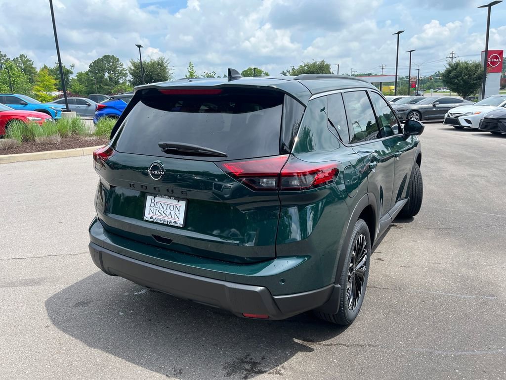New 2026 Nissan Rogue Dark Armor FWD image 8
