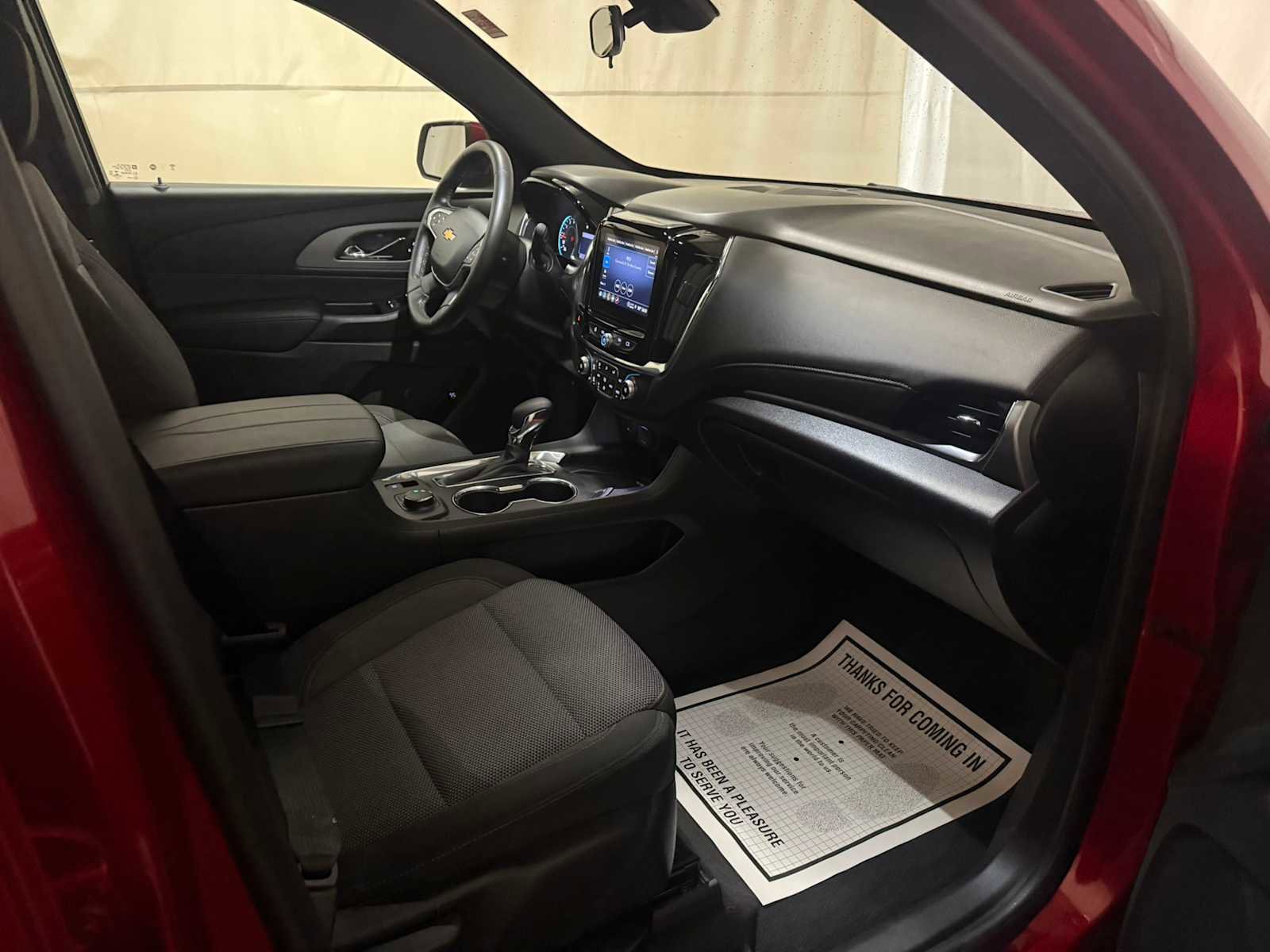 Used 2023 Chevrolet Traverse LT image 27