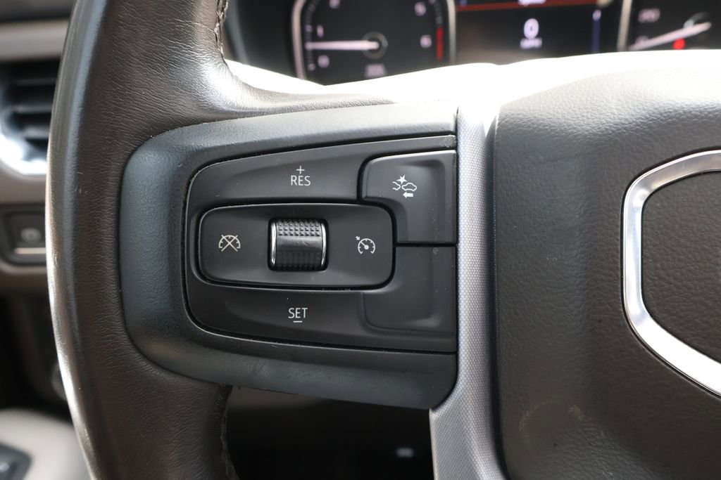 Used 2021 GMC Yukon SLT image 32