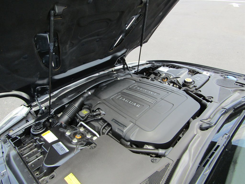 Used 2011 Jaguar XKR R image 10