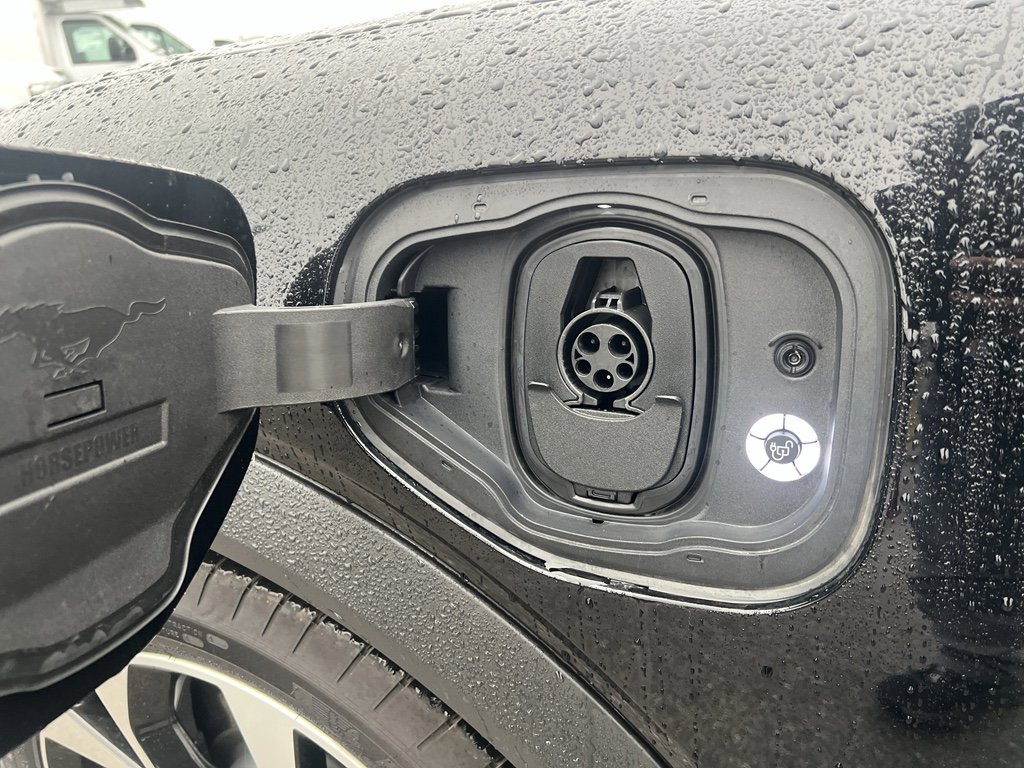 Certified 2025 Ford Mustang Mach-E Select w/ Comfort Package Lite image 20