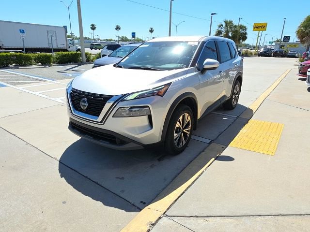 Used 2023 Nissan Rogue SV image 8