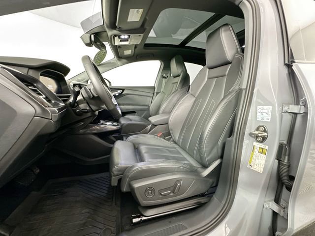 Used 2022 Audi Q4 e-tron Premium Plus w/ Premium Plus image 4