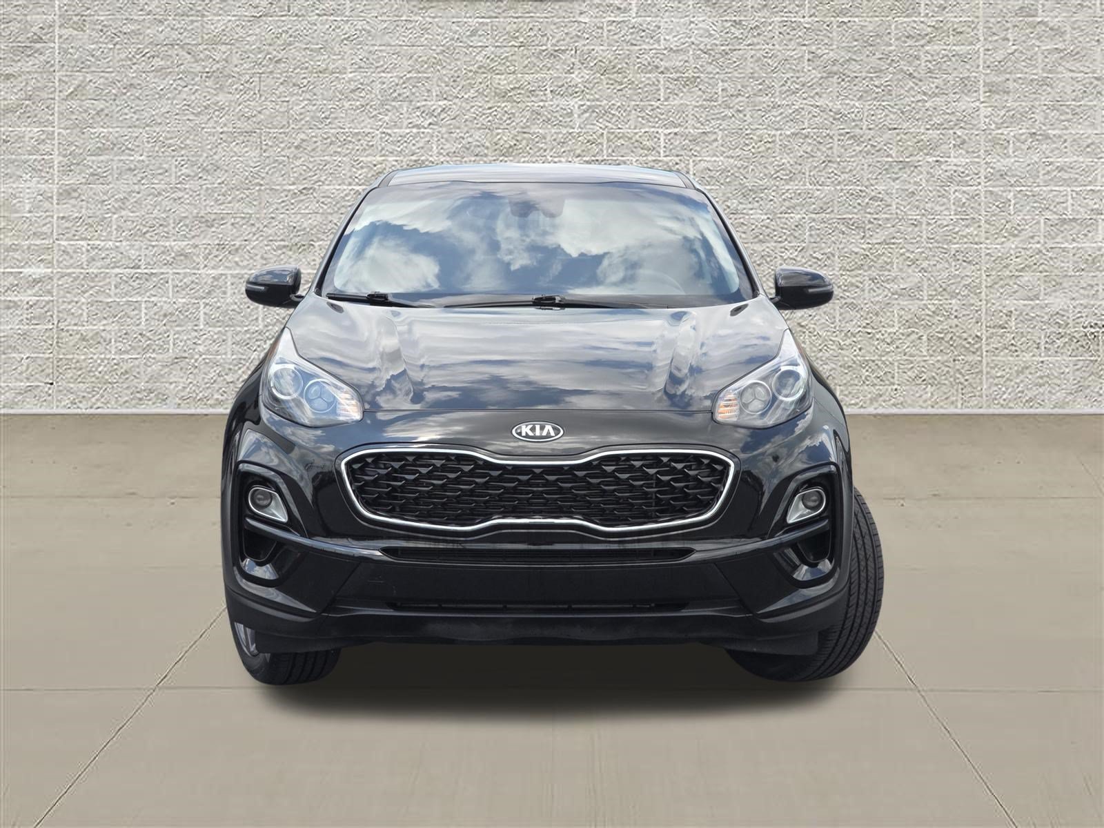 Used 2022 Kia Sportage LX w/ LX AWD Value Edition Package image 2
