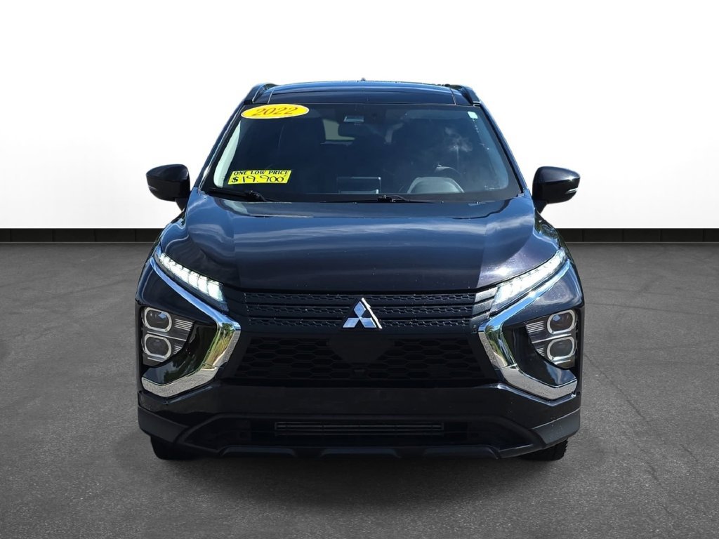 Used 2022 Mitsubishi Eclipse Cross SE FWD image 2