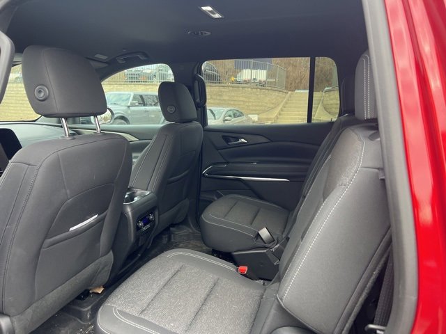 Used 2024 Chevrolet Traverse LT w/ Trailering Package image 12