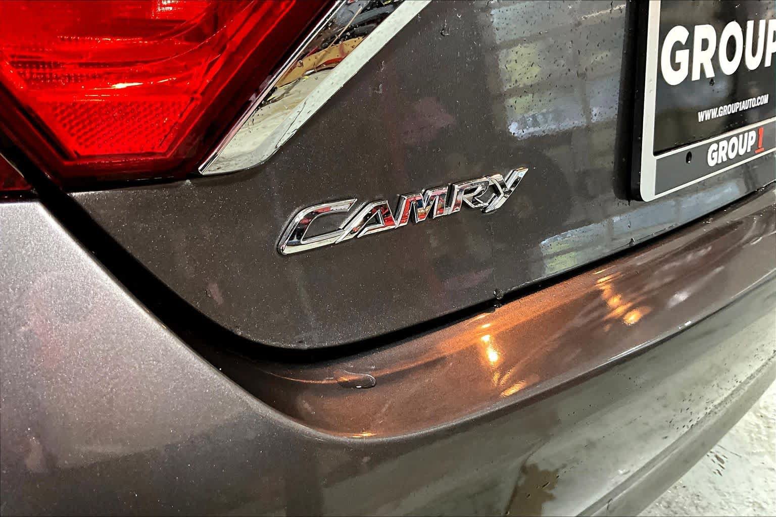 Used 2015 Toyota Camry LE FWD image 29