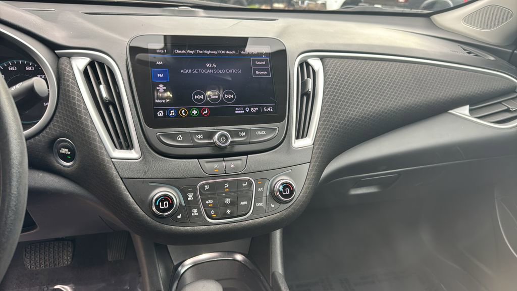 Used 2023 Chevrolet Malibu LT FWD image 11