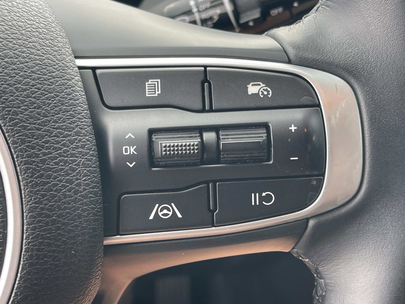 Certified 2023 Kia Sportage EX AWD/4WD image 36