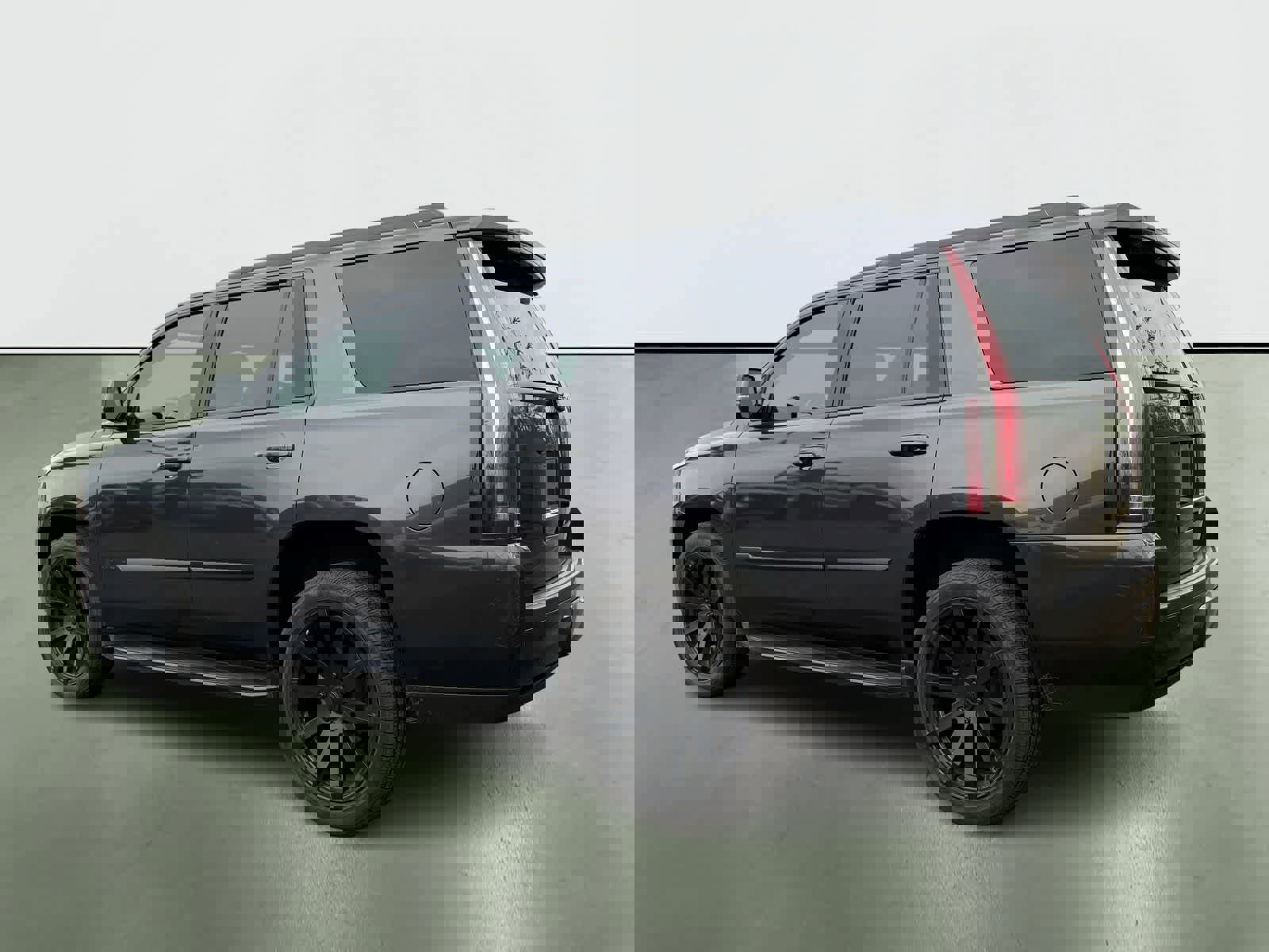 Used 2016 Cadillac Escalade Luxury image 3