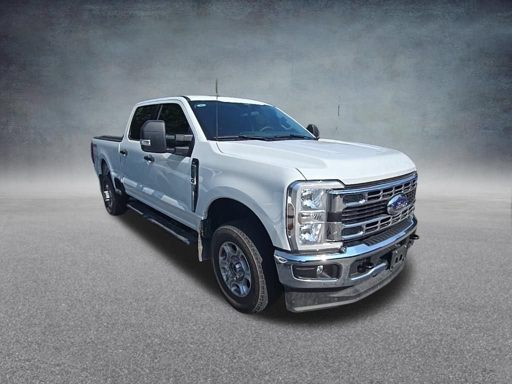 Used 2025 Ford F350 XLT AWD/4WD image 9