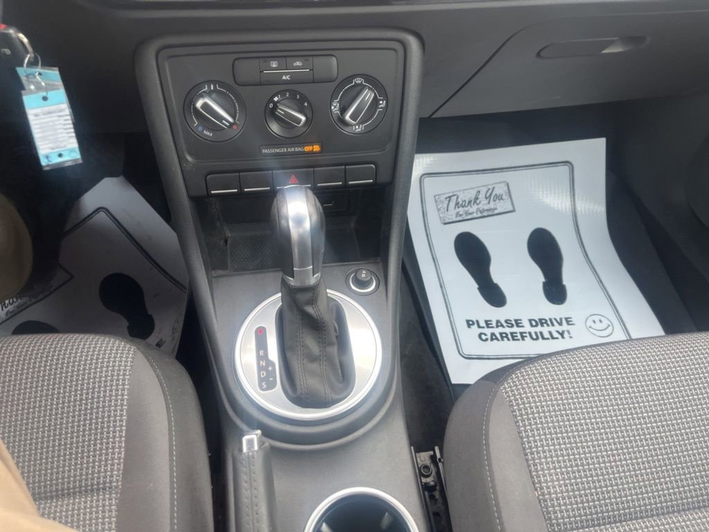 Used 2019 Volkswagen Beetle 2.0T S image 11