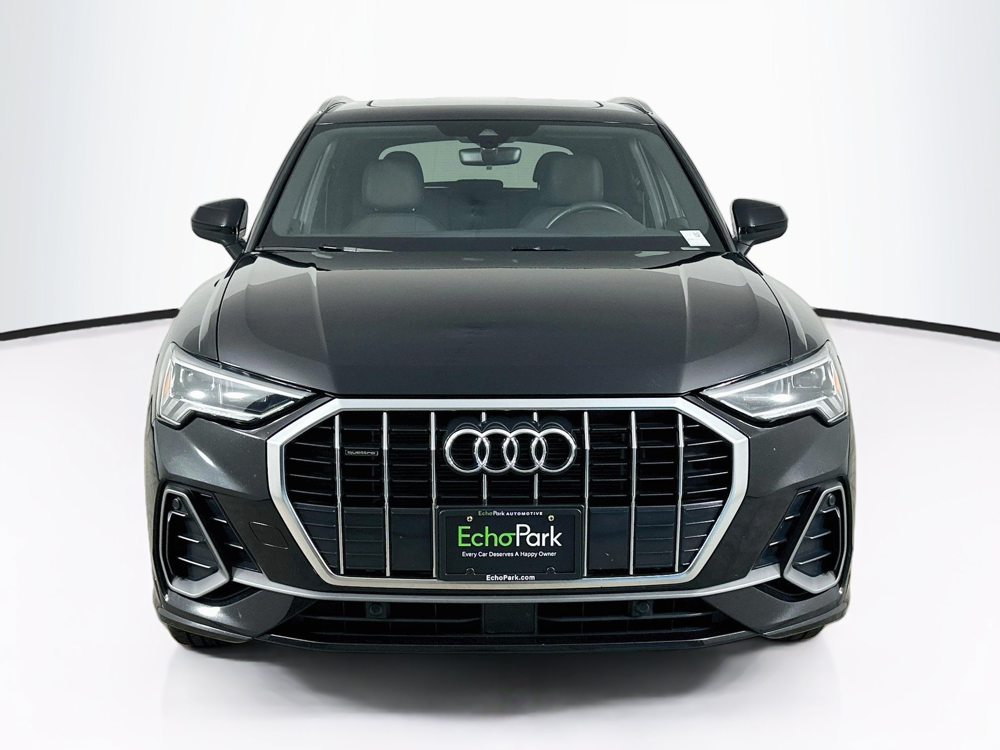 Used 2025 Audi Q3 2.0T Premium AWD/4WD image 2