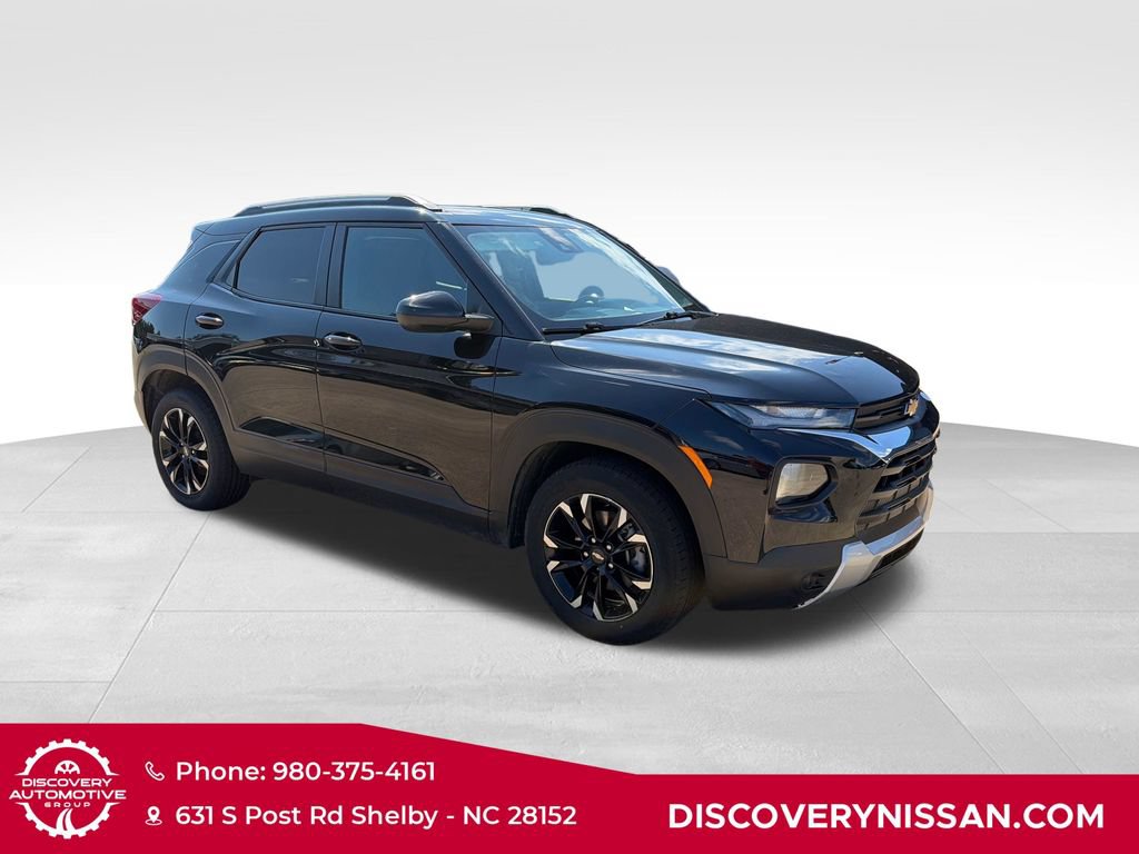Used 2023 Chevrolet TrailBlazer LT w/ Convenience Package FWD image 4