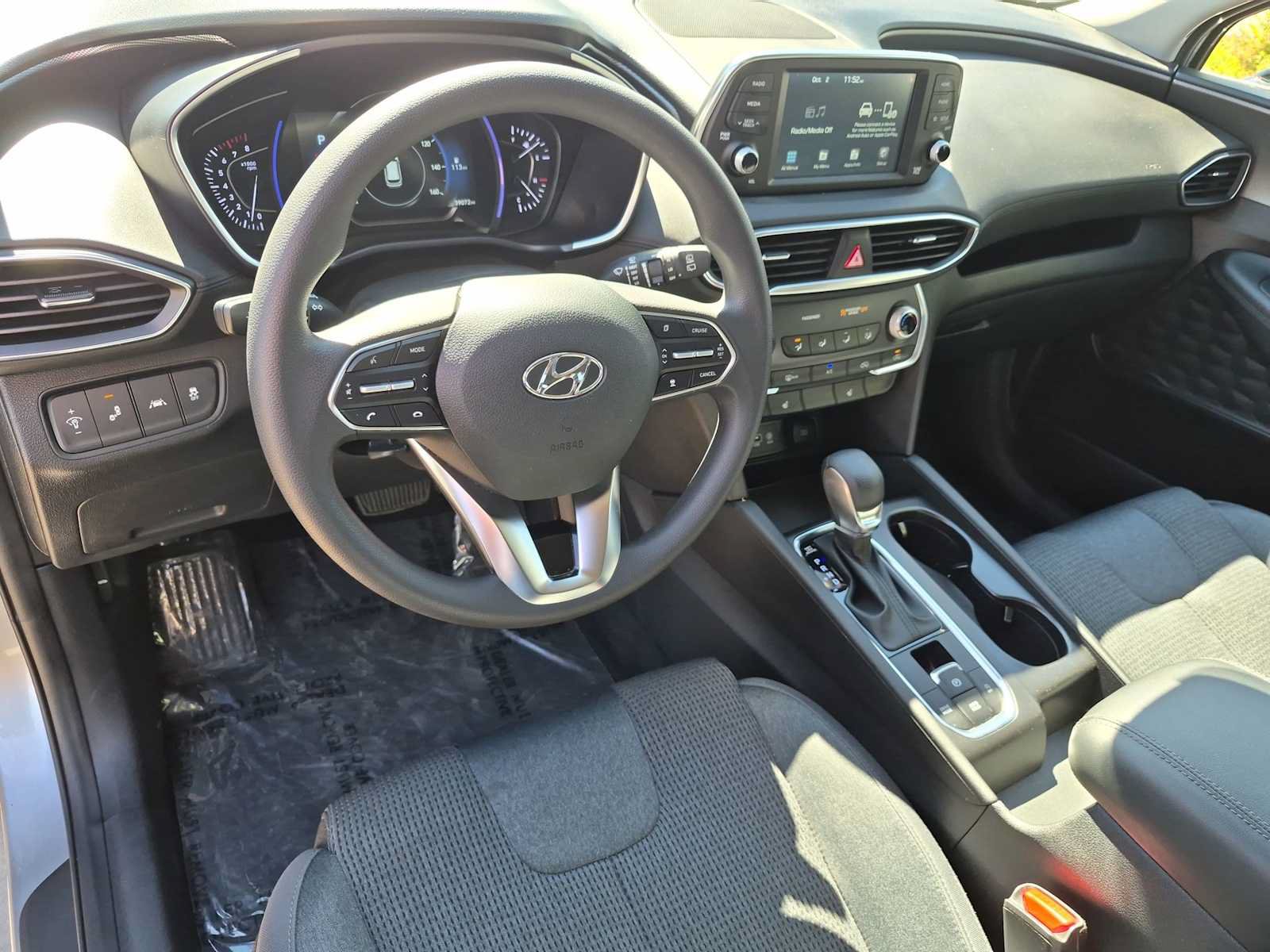 Used 2020 Hyundai Santa Fe SEL FWD image 10