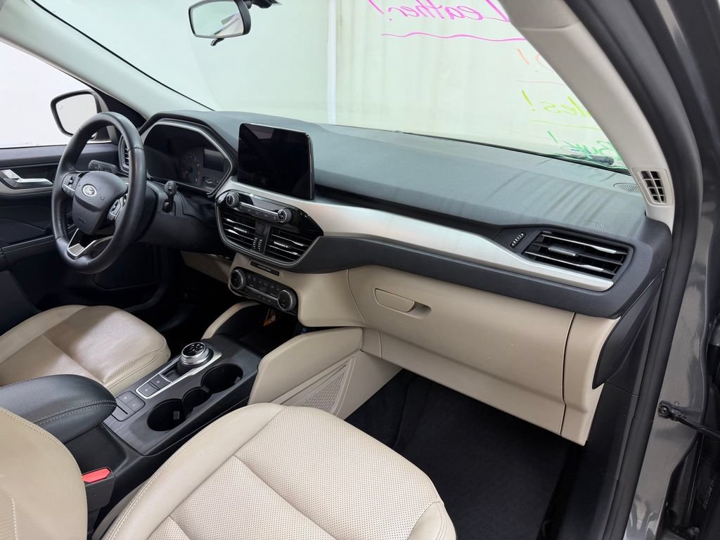 Used 2022 Ford Escape SEL AWD/4WD image 11