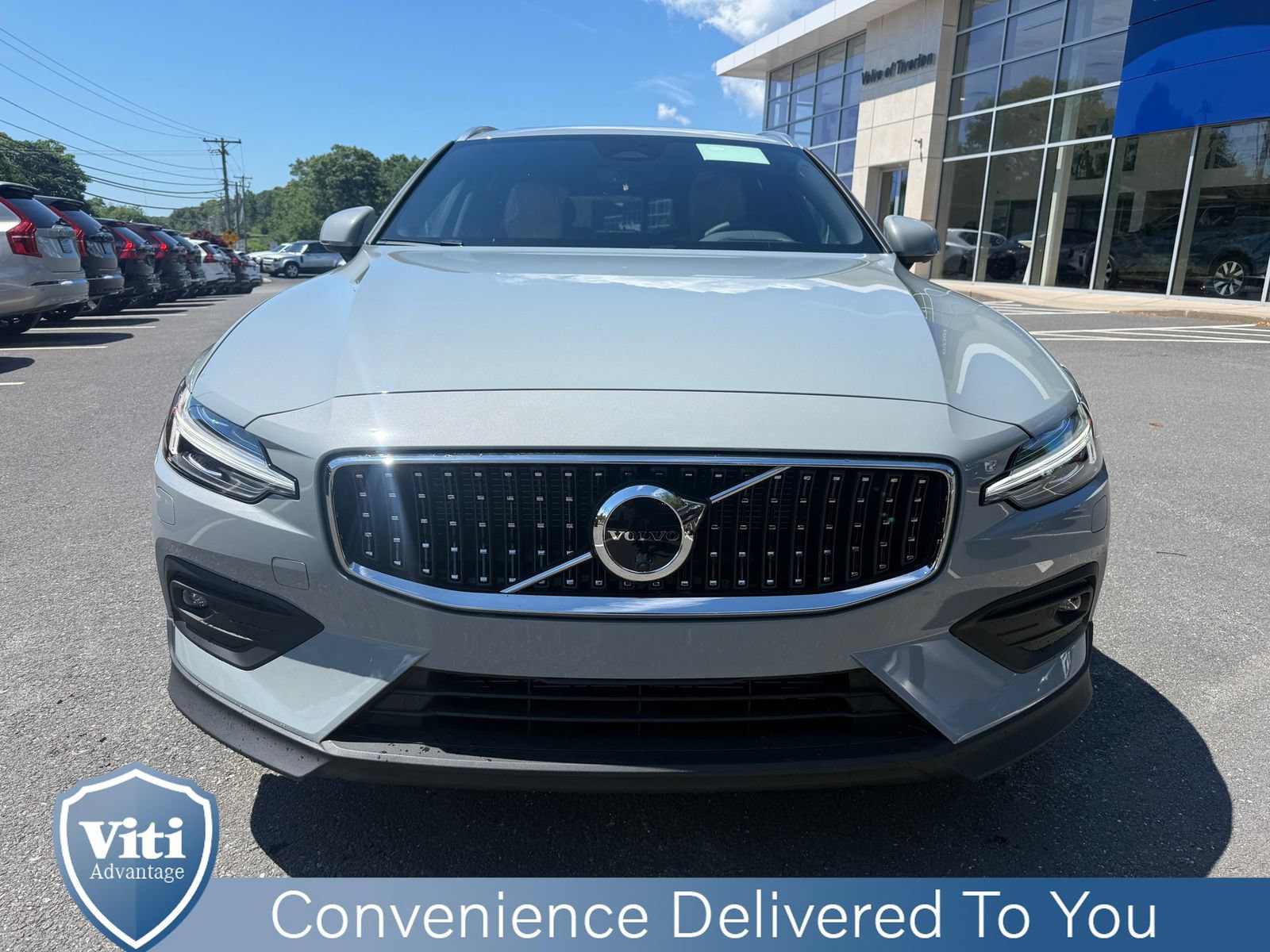 New 2026 Volvo V60 B5 Cross Country Ultra w/ Climate Package AWD/4WD image 3